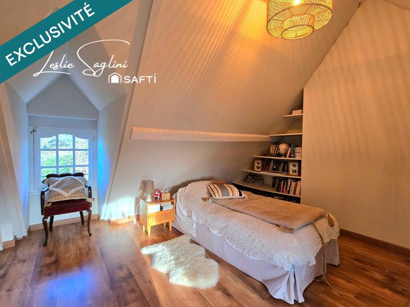 Maison - 295 m² - 8 pièces