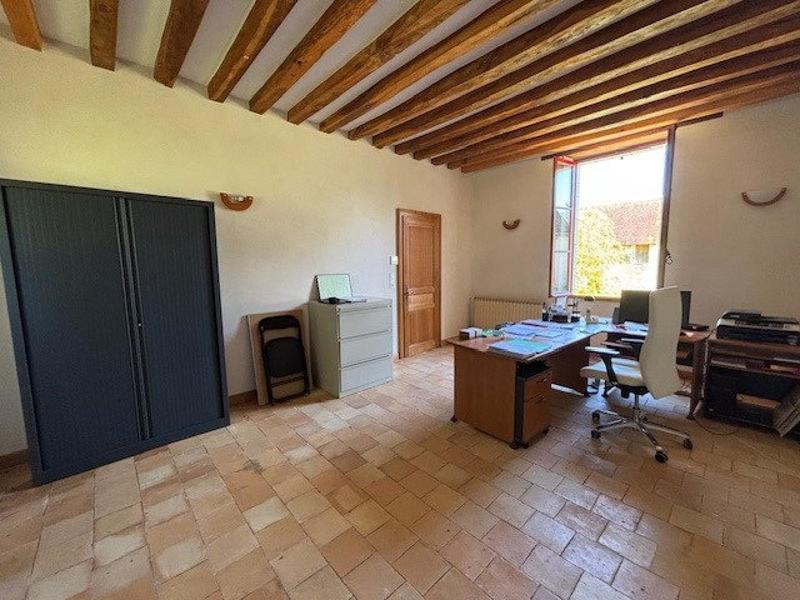 Maison - 230 m² - 8 pièces