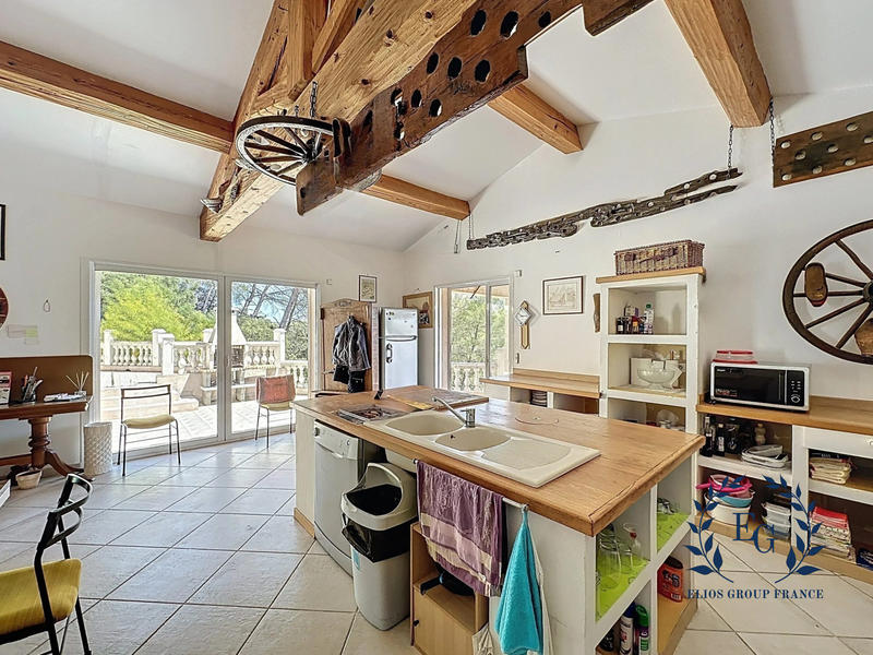 Villa - 190 m² - 7 pièces