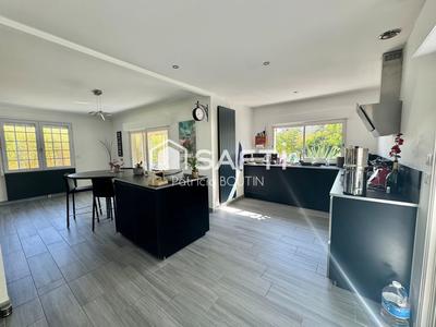 Maison - 182 m² - 7 pièces