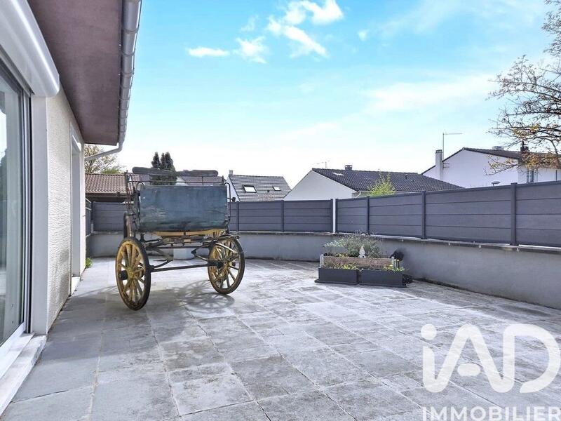 Maison - 143 m² - 7 pièces