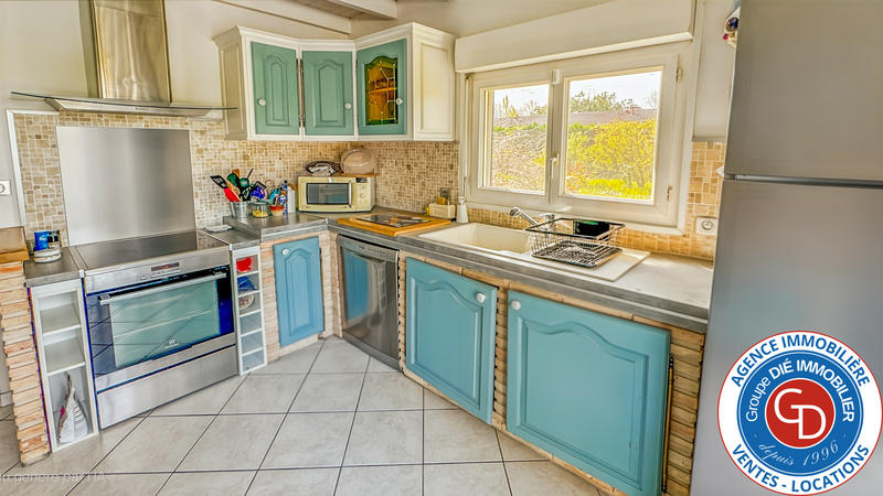 Maison - 184 m² - 8 pièces