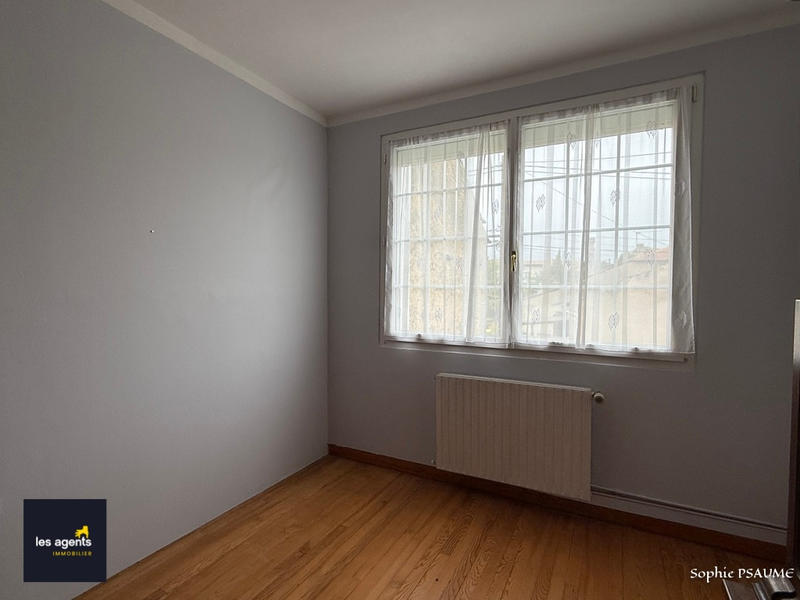 Maison - 240 m² - 9 pièces