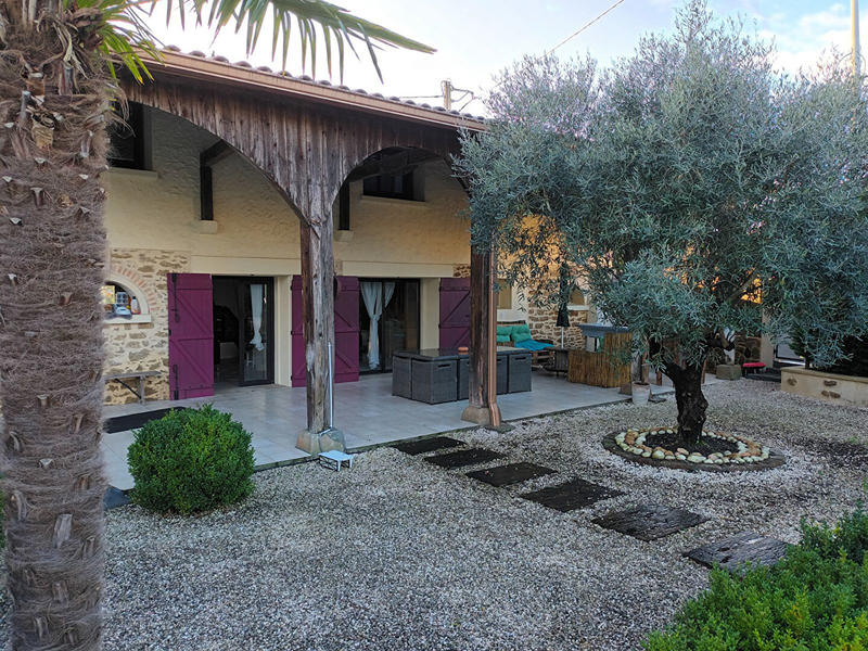 Maison - 224 m² - 10 pièces