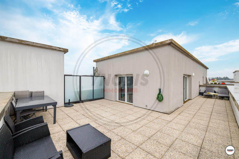 Appartement - 80 m² - 4 pièces