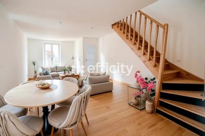 Maison - 85 m² - 5 pièces