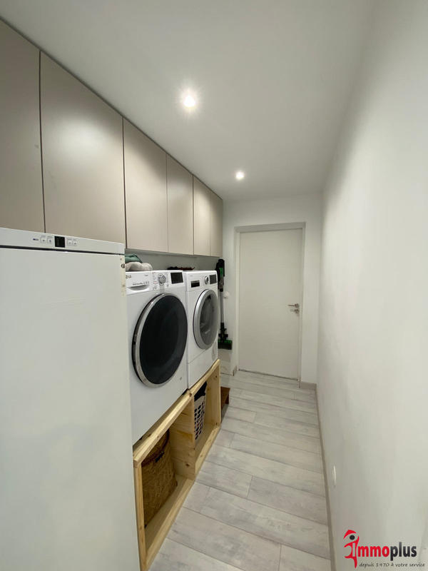 Maison - 200 m² - 8 pièces