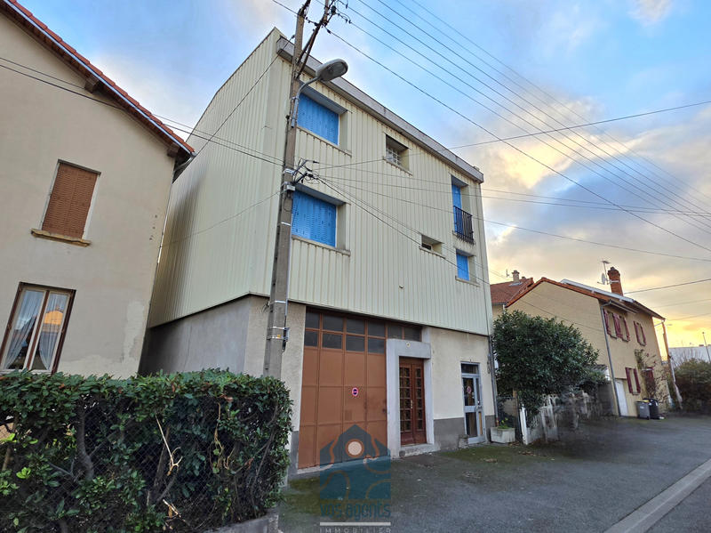 Maison - 111 m² - 6 pièces