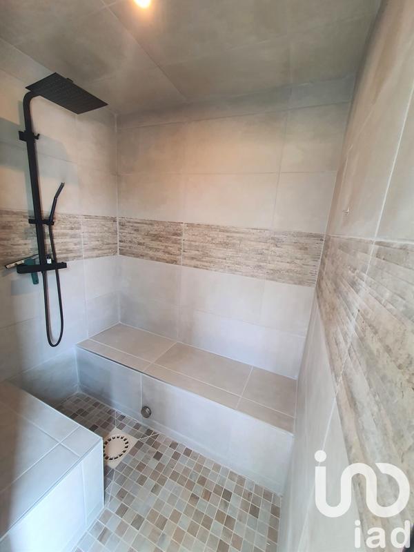 Maison - 360 m² - 8 pièces