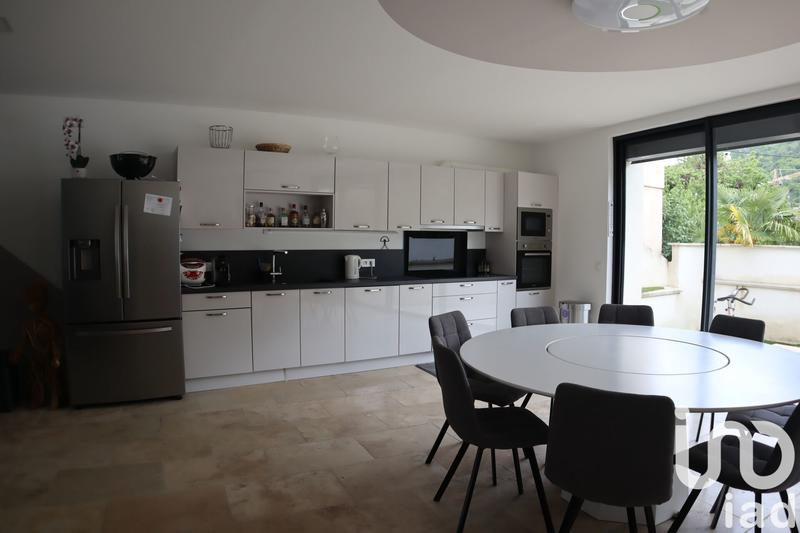 Maison - 151 m² - 5 pièces