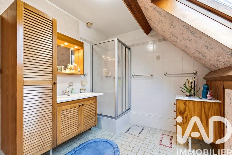 Maison - 140 m² - 7 pièces