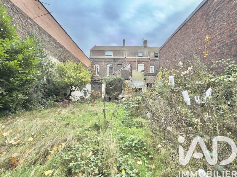 Maison - 203 m² - 10 pièces