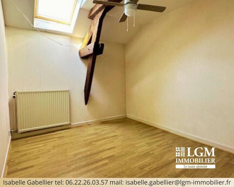 Maison en pierre - 102 m² - 4 pièces