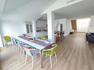 Pavillon - 164 m² - 6 pièces