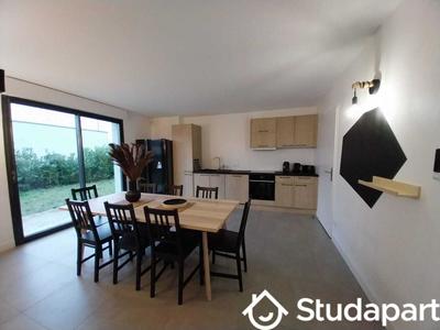 Chambre - 15 m² - 1 pièce