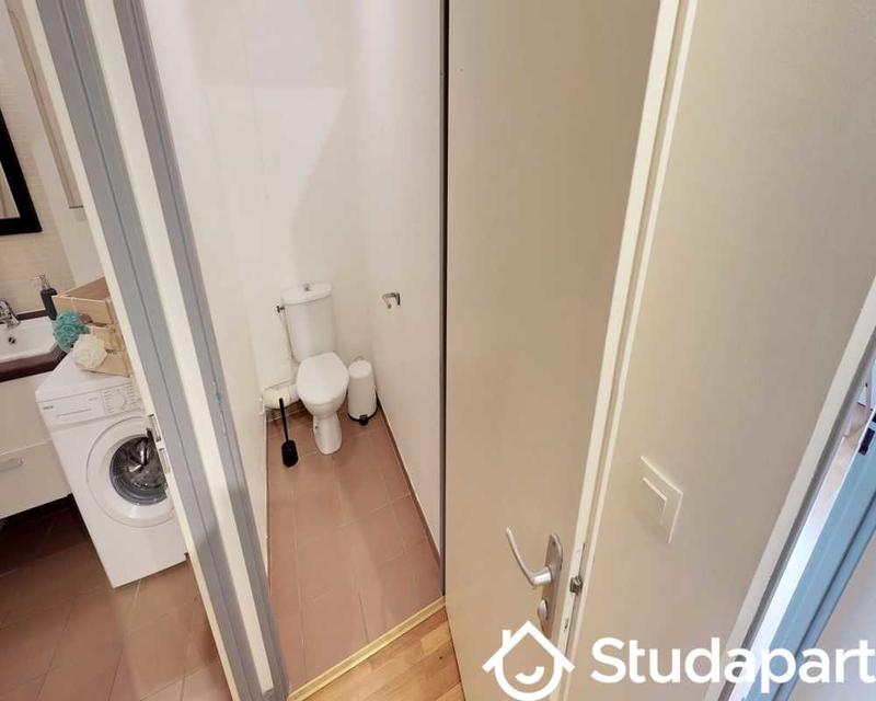 Chambre - 70 m² - 1 pièce