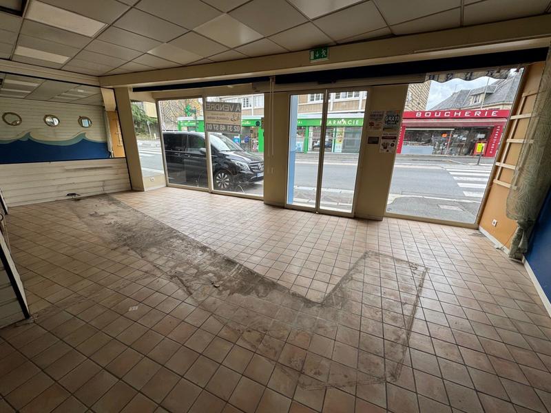 Local commercial - 113 m²