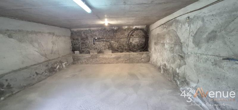 Local commercial - 200 m²