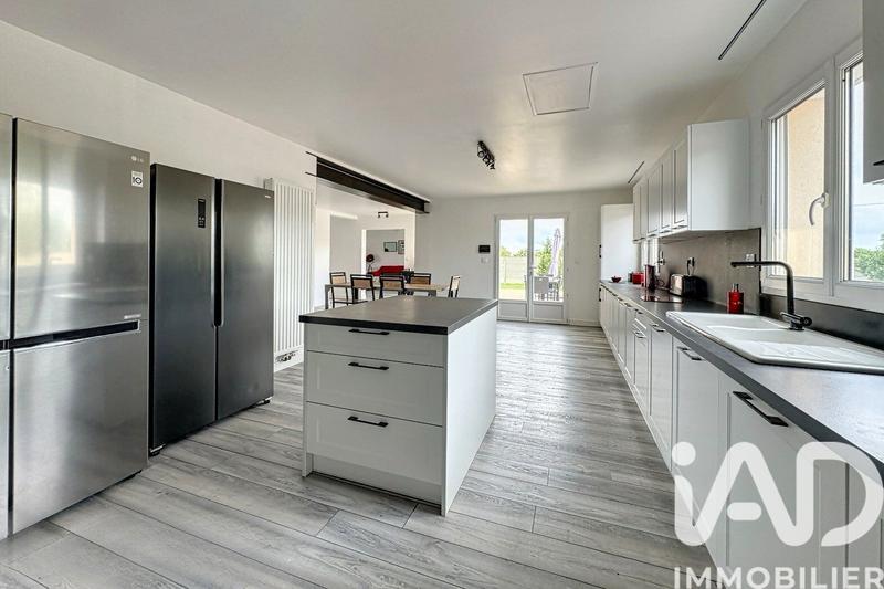 Maison - 240 m² - 7 pièces