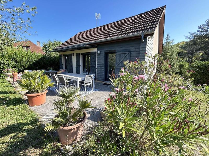 Maison traditionnelle - 110 m² - 5 pièces