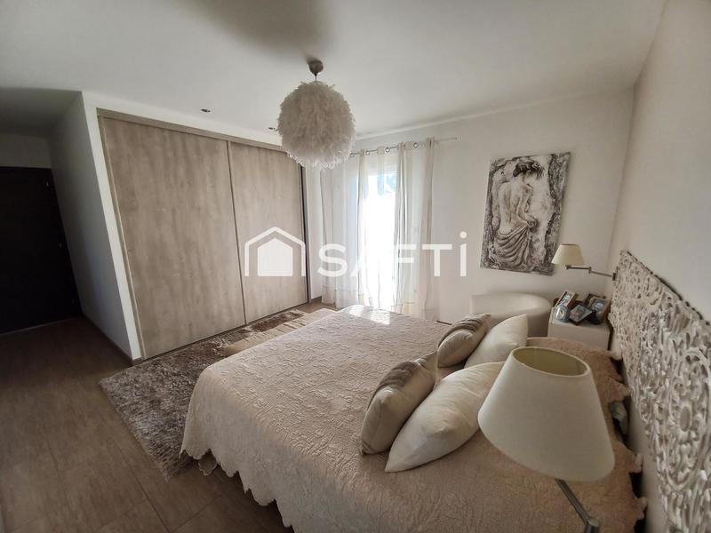 Villa - 205 m² - 5 pièces