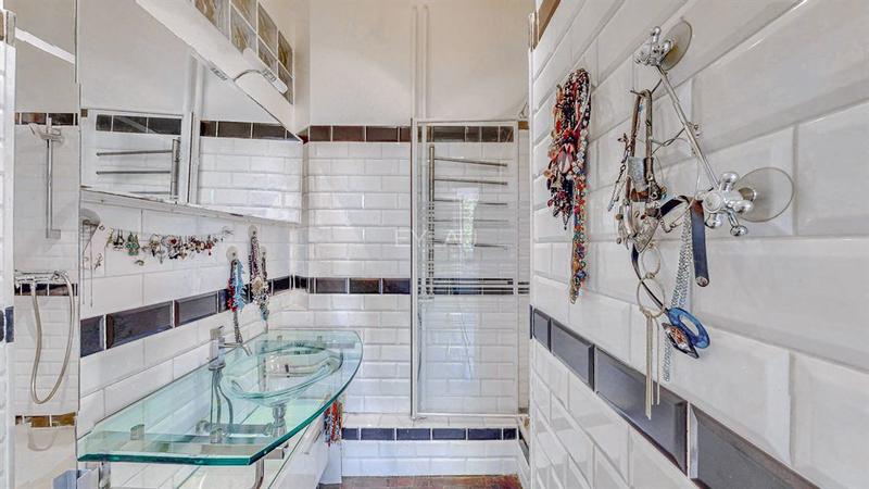 Appartement - 120 m² - 5 pièces