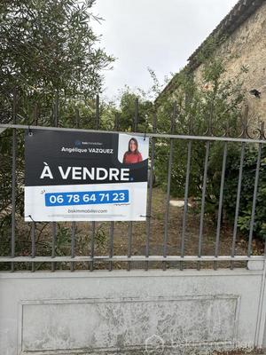 Terrain industriel - 1 160 m²