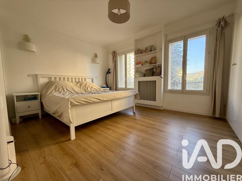 Appartement - 97 m² - 3 pièces
