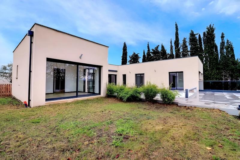 Villa - 260 m² - 6 pièces
