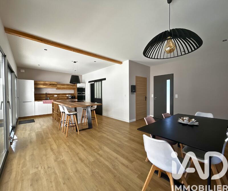 Maison - 124 m² - 4 pièces