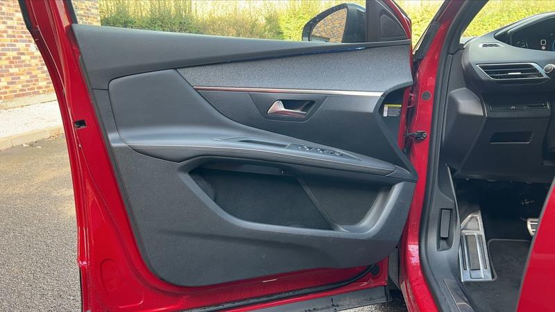 Peugeot 3008 II 1.6 PureTech 180 Eat8 Gt Line - Automatique Toit ouvrant