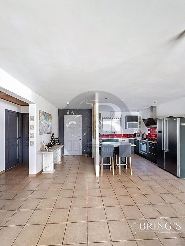 Maison - 133 m² - 6 pièces