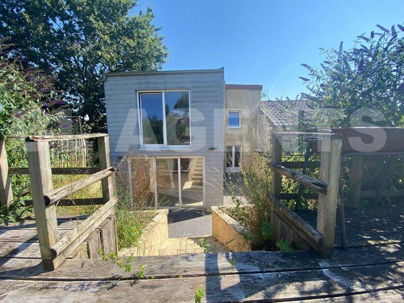 Maison - 98 m² - 4 pièces