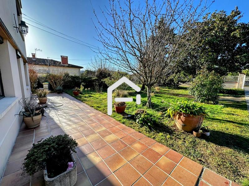 Maison - 227 m² - 7 pièces