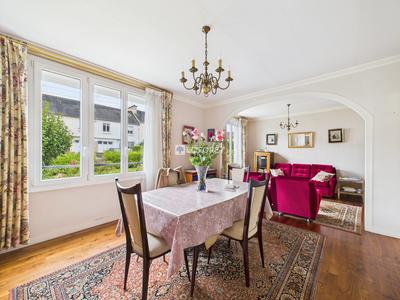 Maison - 98 m² - 6 pièces