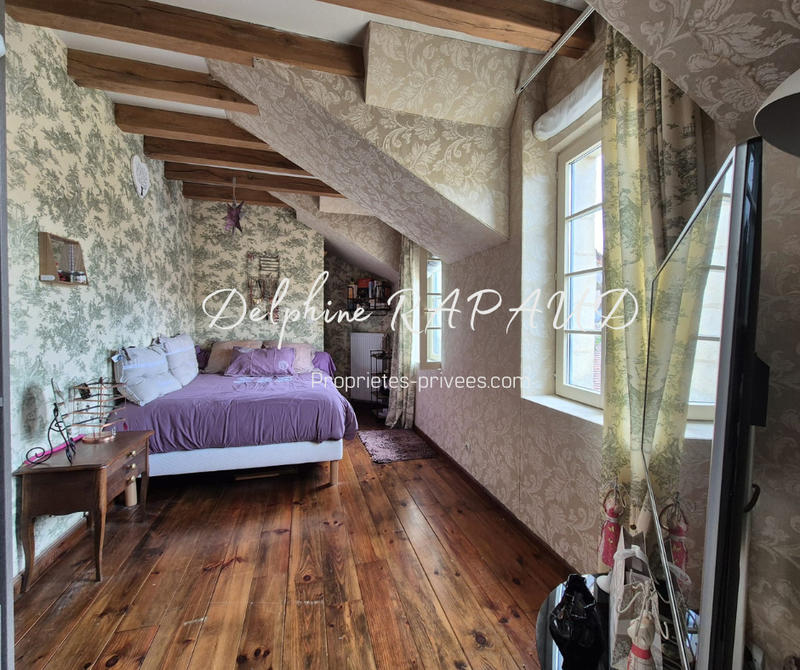 Maison - 168 m² - 7 pièces
