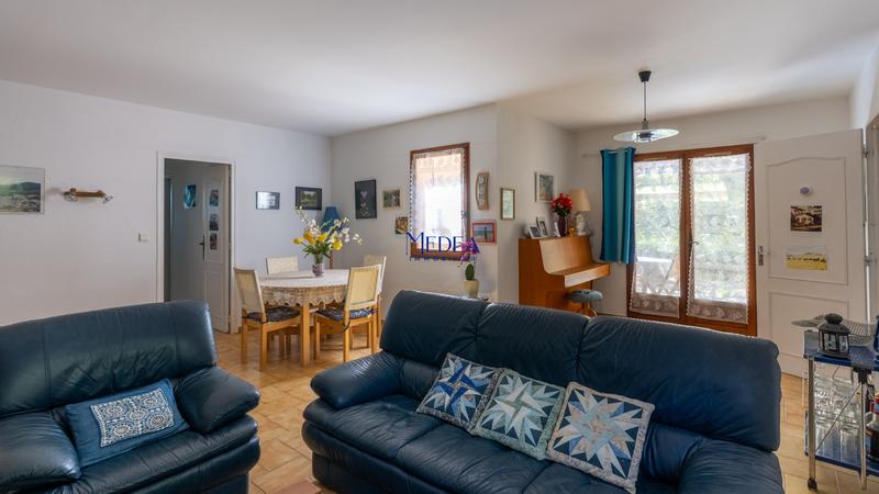 Villa - 128 m² - 8 pièces