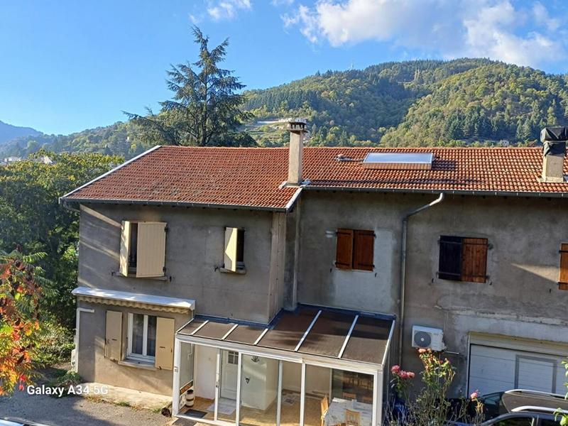 Maison - 105 m² - 4 pièces