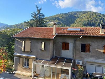 Maison - 105 m² - 4 pièces