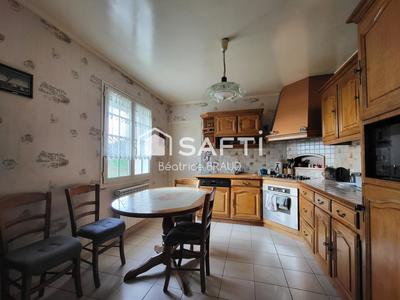 Maison - 90 m² - 5 pièces