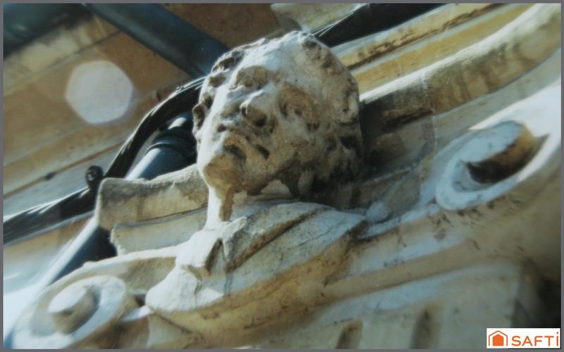 Maison - 247 m² - 10 pièces