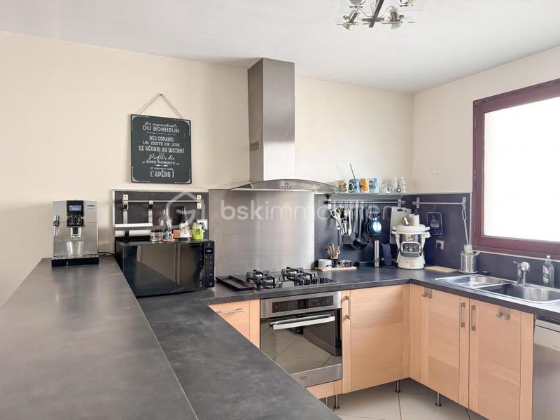 Maison - 100 m² - 6 pièces