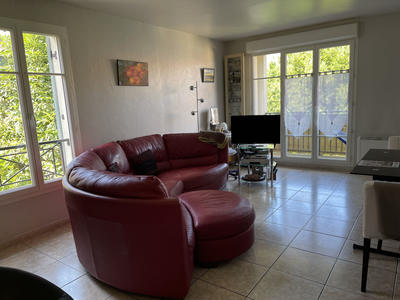 Appartement - 64 m² - 4 pièces