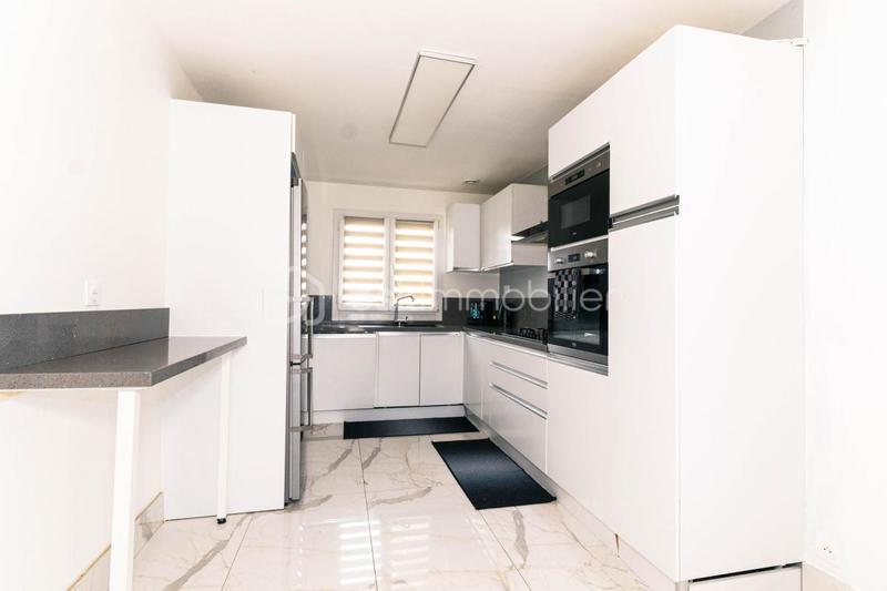 Maison - 113 m² - 6 pièces