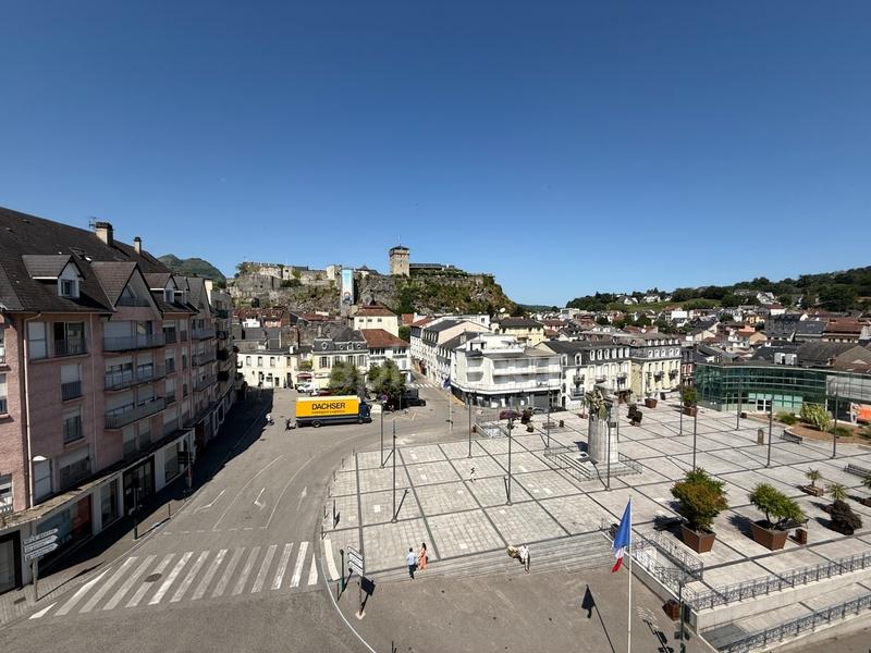 Appartement bourgeois - 107 m² - 4 pièces