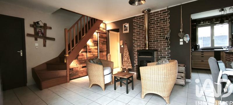 Maison - 98 m² - 5 pièces