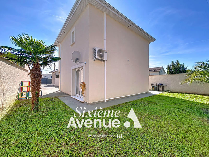 Maison - 110 m² - 5 pièces