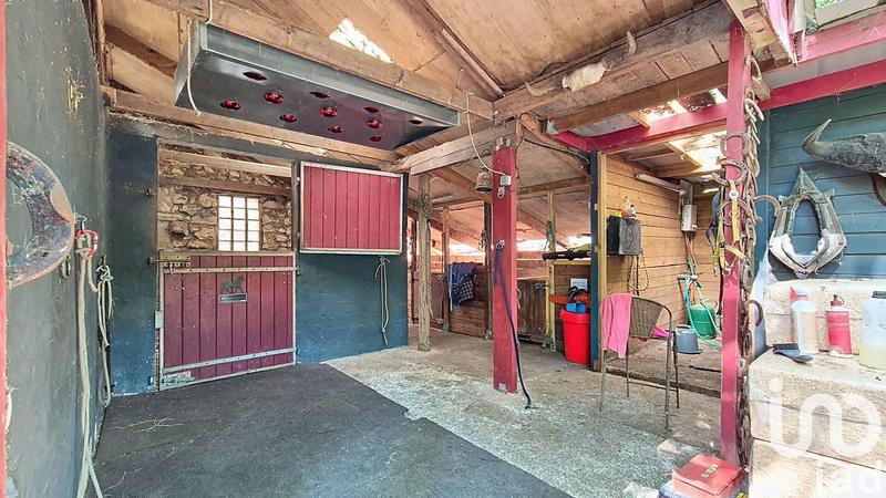 Maison - 370 m² - 8 pièces