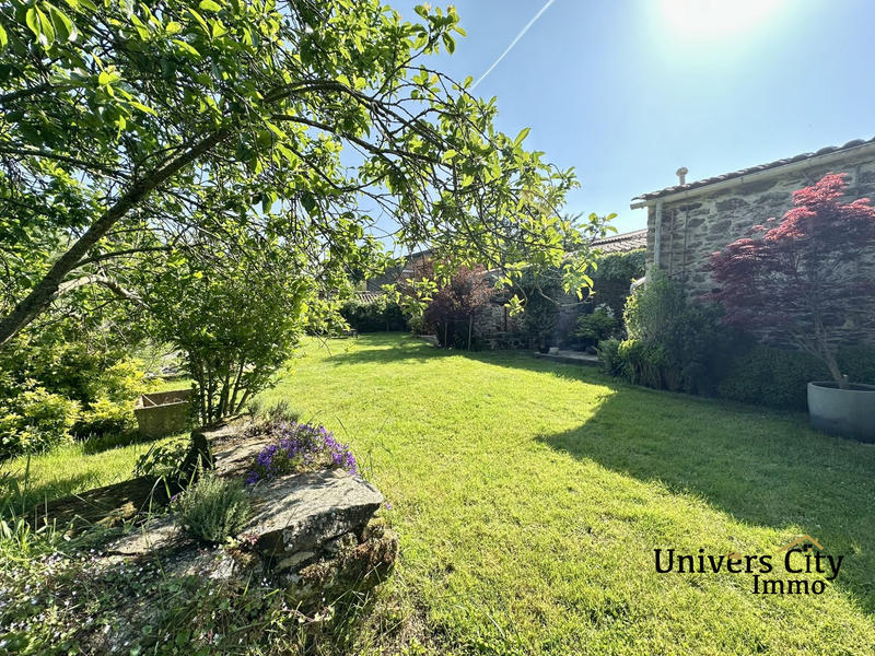 Maison - 151 m² - 3 pièces