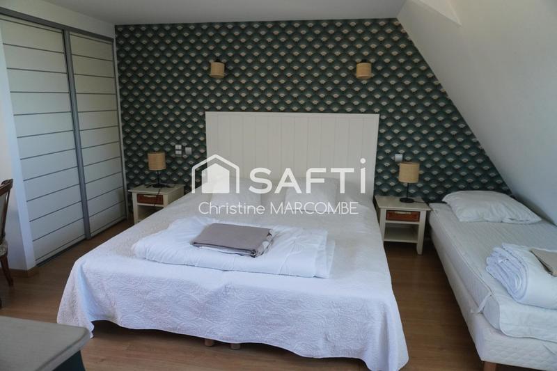 Maison - 560 m² - 17 pièces